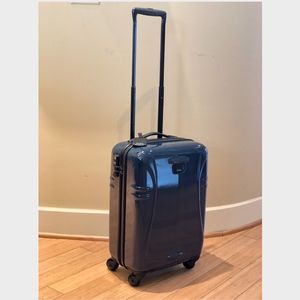 Tumi Tactics Int'l Hard Side Spinner Carry On